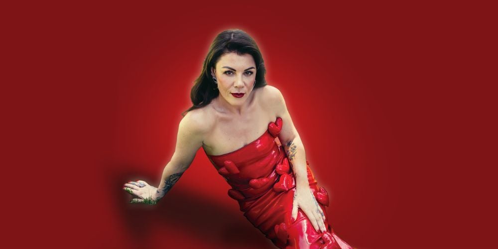 Em Rusciano: Addicted to Love