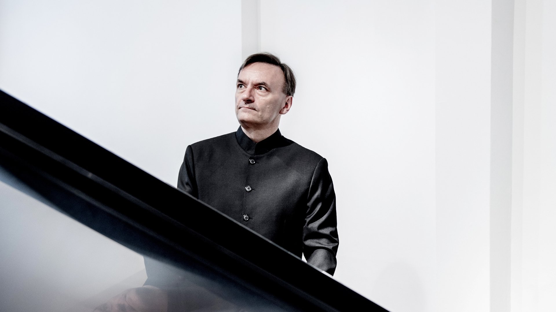 SIR STEPHEN HOUGH