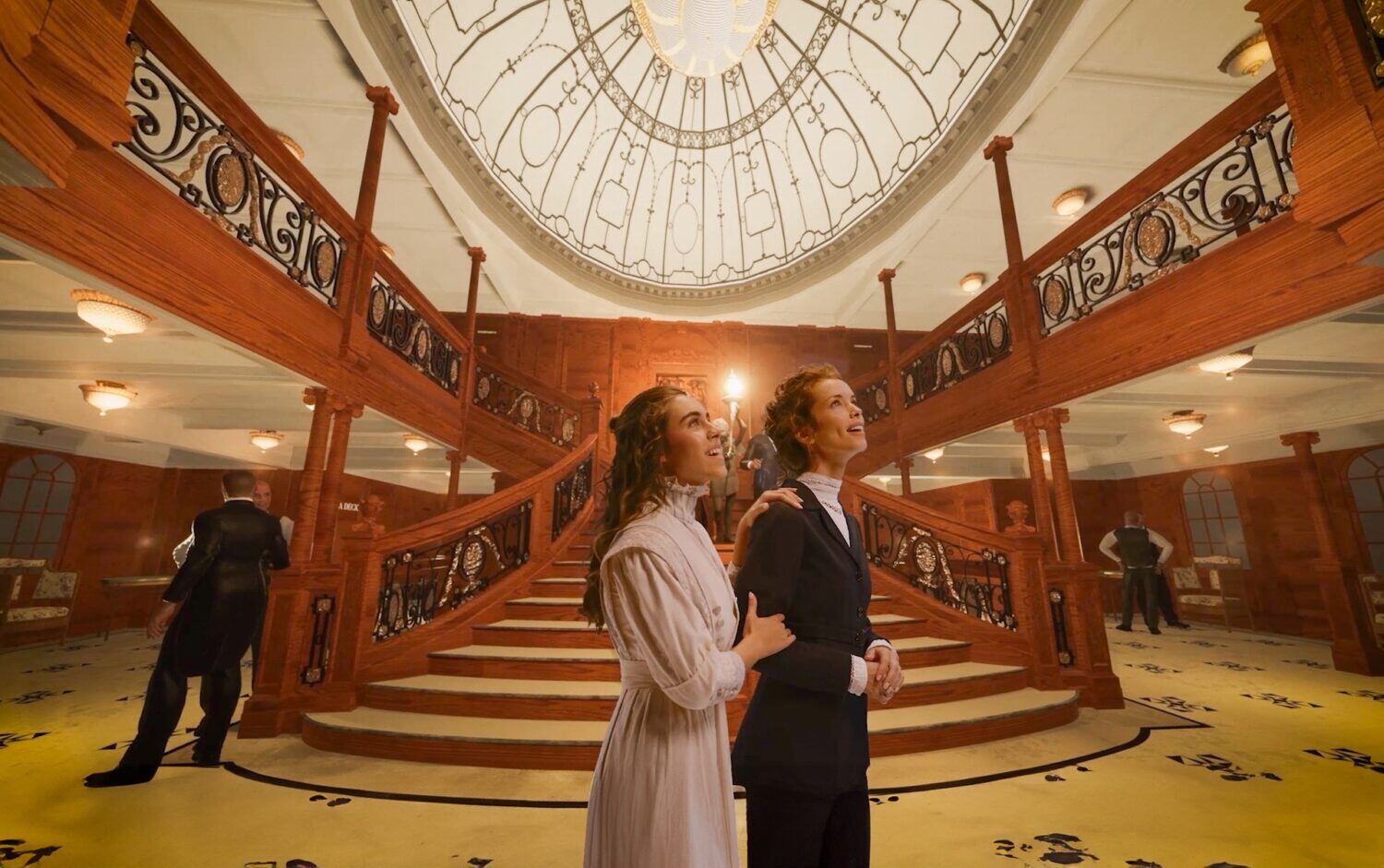 576986-TitanicAVoyageThroughTime-FeverPhoto-Staircase2-a730f7-original-1739898717